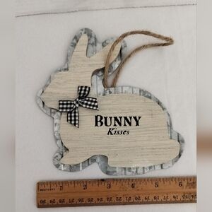 Bunny Kisses Hanging Decor Chalk Couture